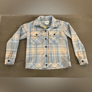 BOSTON TRADERS Woman’s Blue and Tan Plaid Shacket